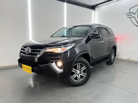 TOYOTA HILUX SW4 2.7 SRV 7 LUGARES 4X2 16V FLEX 4P AUTOMÁTICO